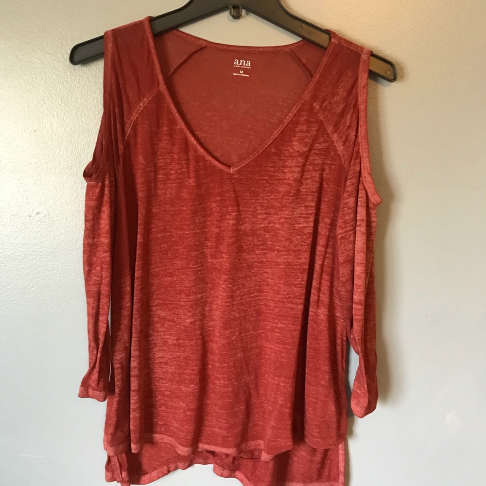 Ana off the shoulder quarter sleeve